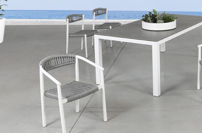 Breezeway Dining