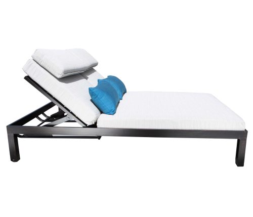 Apex-Outdoor-Daybed-DR-F.jpg